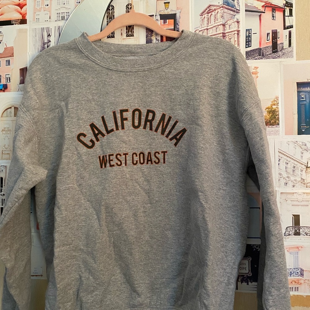 Pretty Little Thing California West Coast grey crewneck